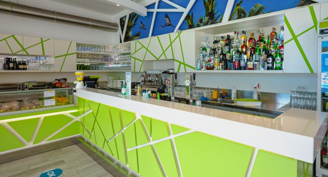 Panoramica bar con bancone Mamba Beach